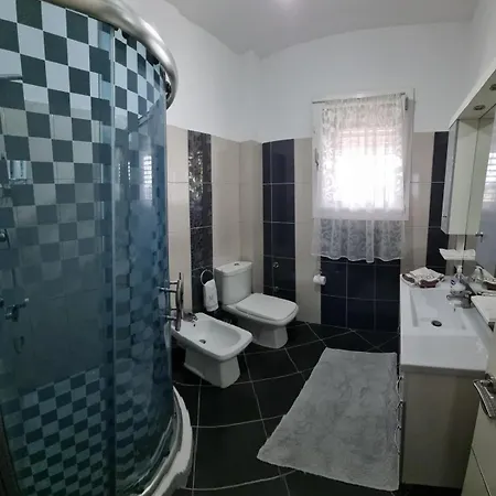 Vila Vvg Koxhazi